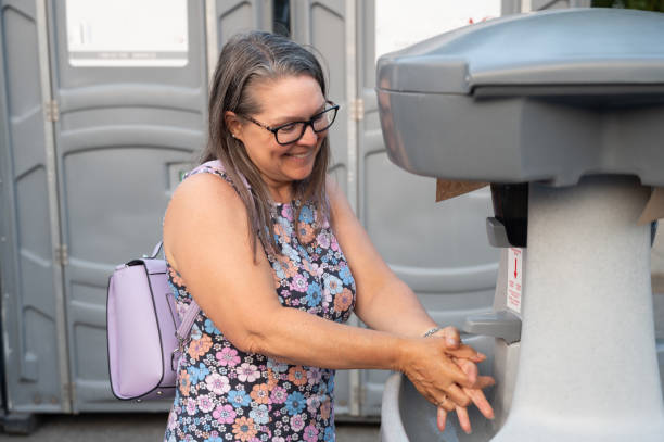 Best Porta potty rental near me  in Newark, NJ